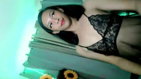 clinalynxx online show from November 24, 2025, 8:25 am