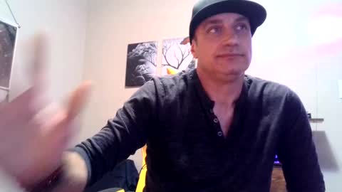 Snapshot of clintwood12 chatting on January 28, 2025, 6:05 am chad online show from January 28, 2025, 6:05 am