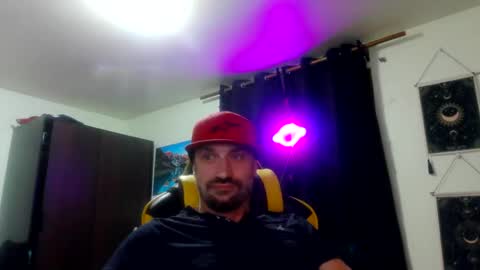 Snapshot of clintwood12 chatting on November 2, 2025, 6:05 am chad online show from November 2, 2025, 6:05 am