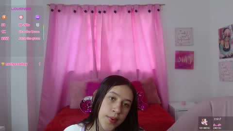 cloe_7 online show from March 19, 2026, 11:58 am