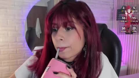 Snapshot of cloe__hills chatting on December 9, 2024, 3:22 pm Cloe online show from December 9, 2024, 3:22 pm