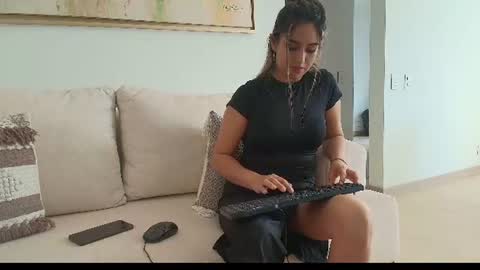 Cloe online show from July 3, 2026, 2:34 pm