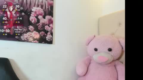 Snapshot of cloe_glace chatting on July 20, 2026, 8:00 pm Cloe Glace online show from July 20, 2026, 8:00 pm