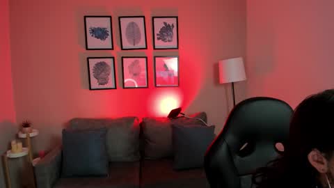 Cloe  online show from October 5, 2025, 1:48 am