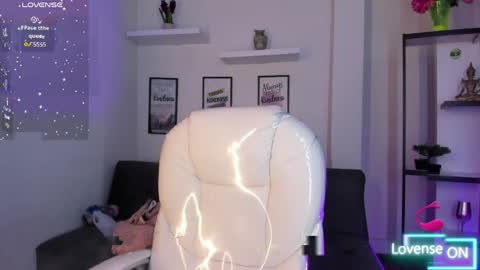 cloee_dss online show from April 4, 2026, 8:39 pm