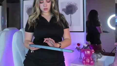 cloeecoopererer online show from February 18, 2026, 11:50 am