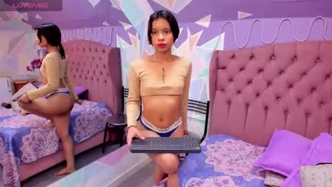 Snapshot of cloeygraweing chatting on September 9, 2025, 6:51 pm cloeygraweing online show from September 9, 2025, 6:51 pm