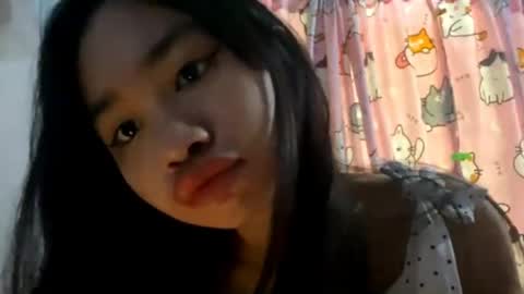 Snapshot of clorahosfeld chatting on April 27, 2026, 4:10 am Mikki online show from April 27, 2026, 4:10 am