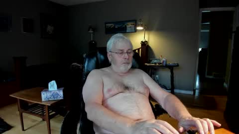 cloudalert62 online show from December 5, 2024, 6:11 pm