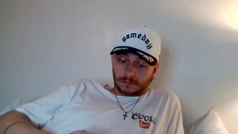 tallhungandcloudy online show from March 18, 2026, 1:42 am