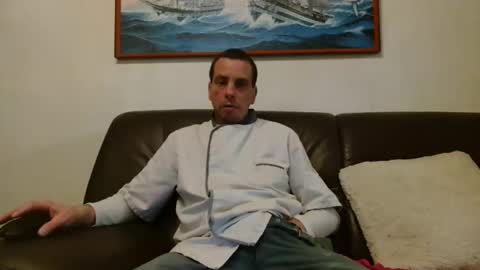 Snapshot of clouplefun chatting on January 19, 2026, 6:39 am clouplefun online show from January 19, 2026, 6:39 am