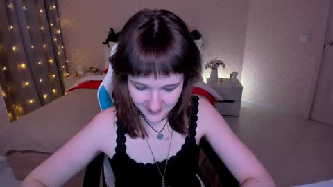  Clover  follow me  online show from December 20, 2024, 2:49 pm