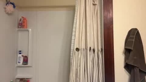 cloverboy1988 online show from February 19, 2025, 12:00 pm