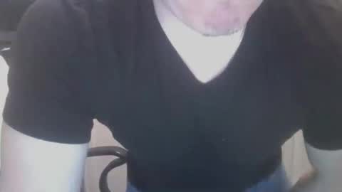 clovershit1 online show from April 5, 2026, 2:03 pm