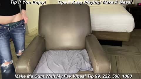 B Bri ClumsySCHEDULE online show from February 26, 2025, 4:03 pm