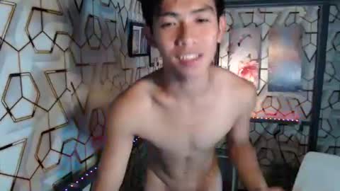 Snapshot of clyde_twinkx chatting on September 16, 2025, 4:52 pm clyde_twinkx online show from September 16, 2025, 4:52 pm