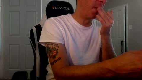 Snapshot of cmypenis chatting on July 11, 2026, 6:43 pm Master Bates online show from July 11, 2026, 6:43 pm