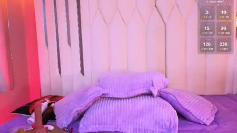 Valerie  nenitasexy online show from July 7, 2026, 4:26 am