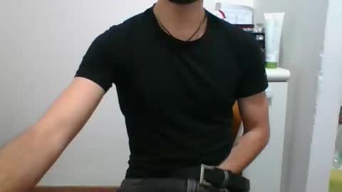 Snapshot of cockonee chatting on December 3, 2024, 7:00 pm . online show from December 3, 2024, 7:00 pm