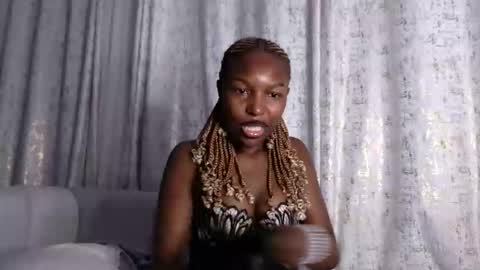 Coco online show from November 25, 2025, 8:53 pm