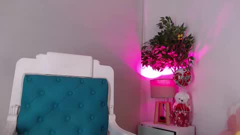 Coffee Dreams online show from February 24, 2025, 5:42 pm