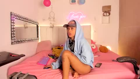 Snapshot of coffe_eyes chatting on March 10, 2026, 9:36 am coffe_eyes online show from March 10, 2026, 9:36 am