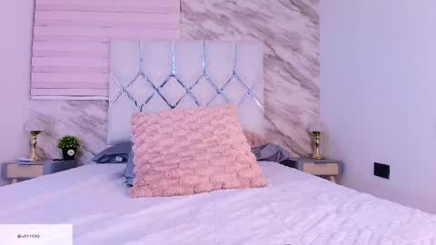 colett online show from April 16, 2026, 12:39 pm