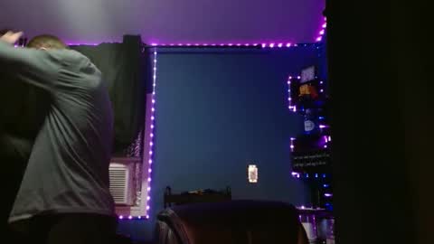 colevan2390 online show from February 3, 2026, 6:22 am