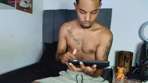 Snapshot of colinlatinbrown chatting on October 4, 2025, 11:41 am IG  online show from October 4, 2025, 11:41 am