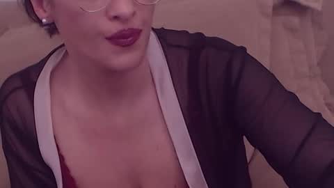 Maddison online show from May 1, 2026, 2:49 am