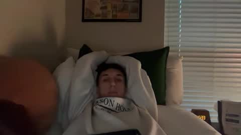 collegetwinky6769 online show from April 3, 2026, 12:30 am