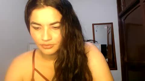 Snapshot of colombi4spice chatting on December 4, 2024, 4:49 pm viviana online show from December 4, 2024, 4:49 pm