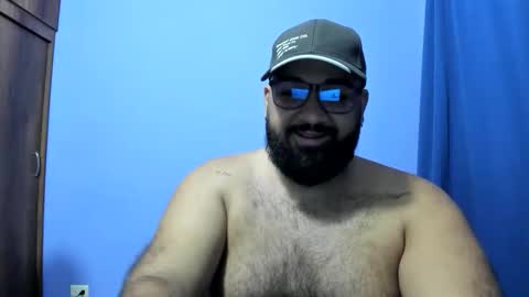 colombianbear1 online show from April 9, 2026, 4:56 am