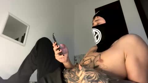 colombianboy20cm online show from March 5, 2026, 6:37 pm