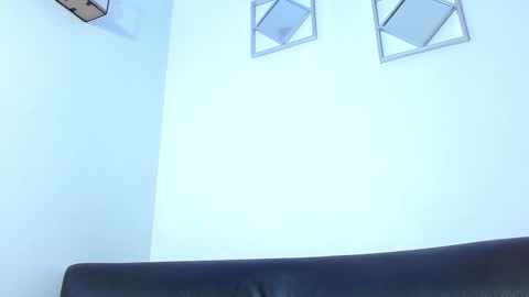 Snapshot of colombianmiilf_ chatting on January 4, 2025, 12:38 pm Nahomi online show from January 4, 2025, 12:38 pm