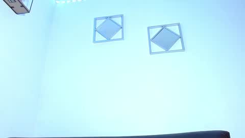 Snapshot of colombianmiilf_ chatting on January 11, 2025, 7:17 am Nahomi online show from January 11, 2025, 7:17 am