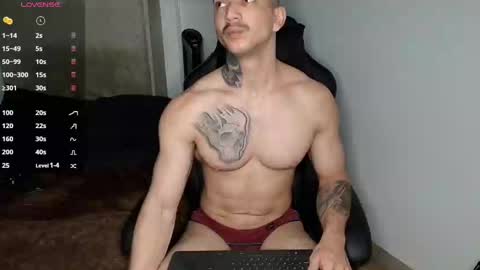 Snapshot of colombianmuscle8 chatting on January 17, 2025, 11:18 pm colombianmuscle8 online show from January 17, 2025, 11:18 pm