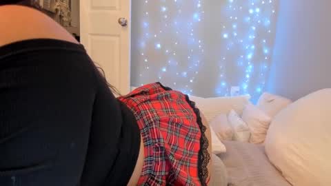 Snapshot of colombiantexas chatting on January 28, 2025, 6:49 am ........ Instagram Lorysexys online show from January 28, 2025, 6:49 am