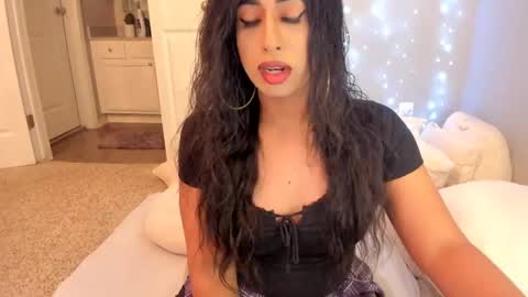 Snapshot of colombiantexas chatting on September 18, 2025, 2:57 am ........ Instagram Lorysexys online show from September 18, 2025, 2:57 am