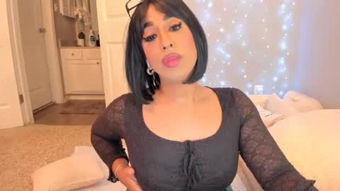 Snapshot of colombiantexas chatting on October 15, 2025, 3:17 am ........ Instagram Lorysexys online show from October 15, 2025, 3:17 am