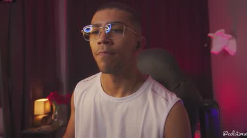 colstorw_ online show from February 2, 2026, 10:03 am