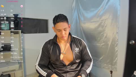 Snapshot of coltonmassif_ chatting on December 14, 2024, 8:02 am coltonmassif_ online show from December 14, 2024, 8:02 am