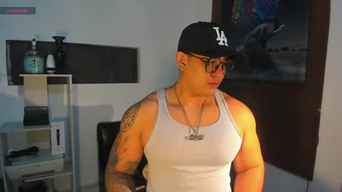 Snapshot of coltonmassif_ chatting on December 31, 2024, 6:59 am coltonmassif_ online show from December 31, 2024, 6:59 am