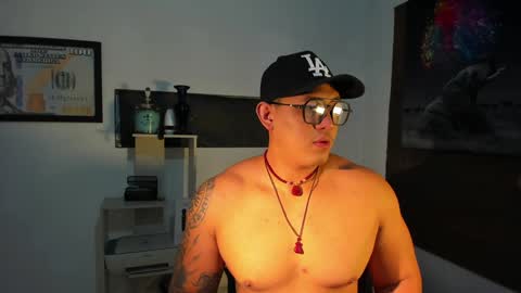 Snapshot of coltonmassif_ chatting on January 15, 2025, 9:35 am coltonmassif_ online show from January 15, 2025, 9:35 am