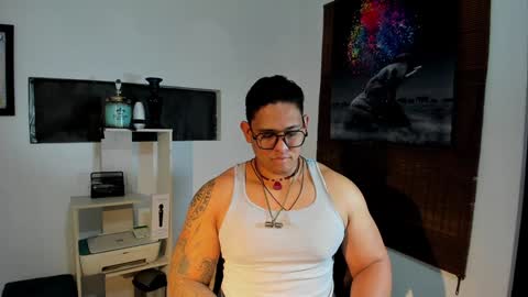 Snapshot of coltonmassif_ chatting on January 22, 2025, 8:18 am coltonmassif_ online show from January 22, 2025, 8:18 am