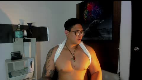 Snapshot of coltonmassif_ chatting on January 25, 2025, 10:18 pm coltonmassif_ online show from January 25, 2025, 10:18 pm