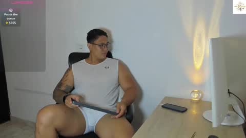 Snapshot of coltonmassif_ chatting on October 11, 2025, 1:16 am coltonmassif_ online show from October 11, 2025, 1:16 am