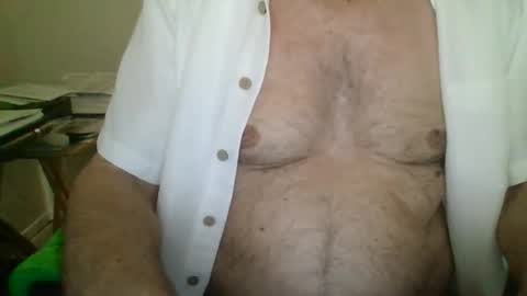 Snapshot of comeonmymouth chatting on November 5, 2025, 7:14 pm comeonmymouth online show from November 5, 2025, 7:14 pm