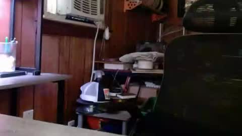 Nelson or ComicKing and sometime Peachy143 online show from October 6, 2025, 10:18 pm