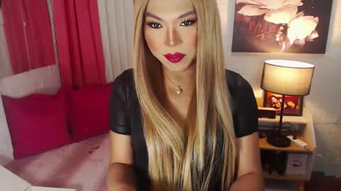 QUEEN SABRINA online show from January 4, 2025, 11:17 pm